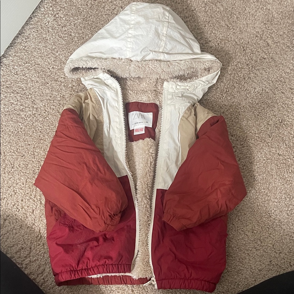 Zara Kids' Red and Cream Puffer Jacket